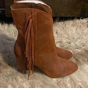 NEW Charles by Charles David Western brown suede ankle boot. 9.5